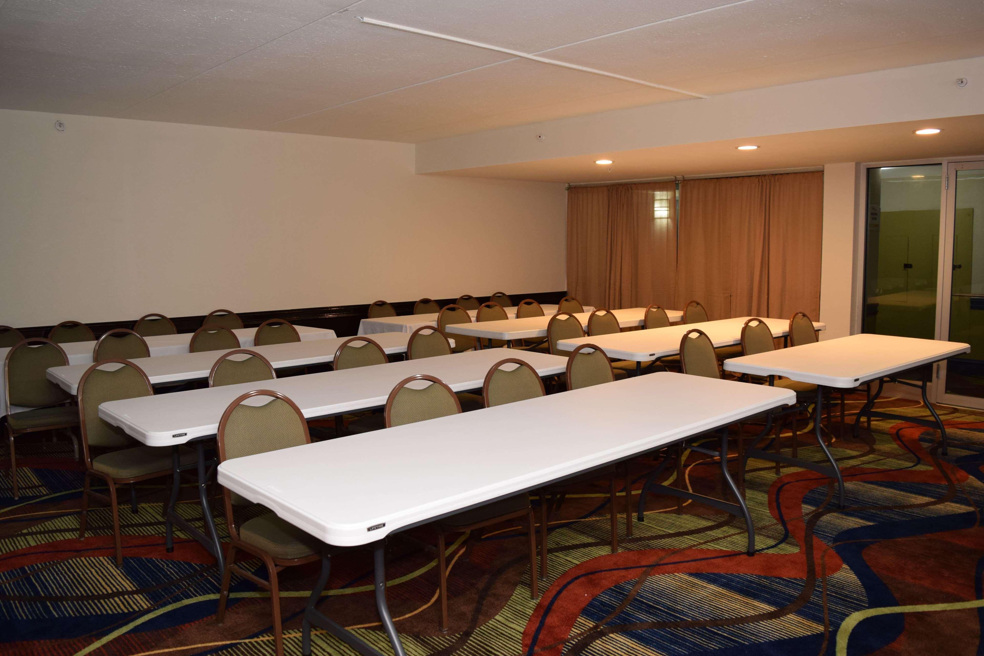 מלון Baymont By Wyndham - Chicago - Addison - O'Hare מראה חיצוני תמונה