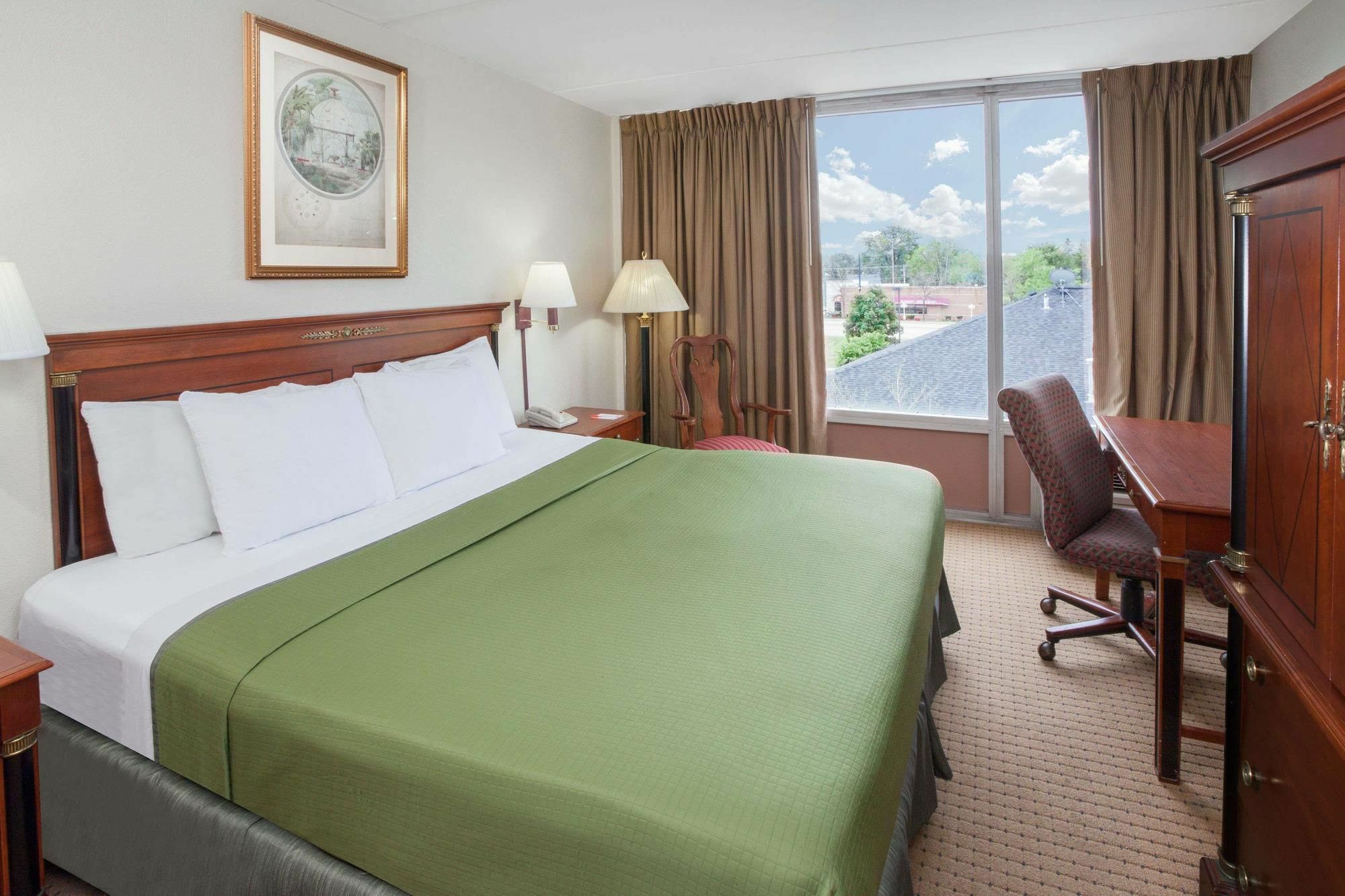 מלון Baymont By Wyndham - Chicago - Addison - O'Hare מראה חיצוני תמונה